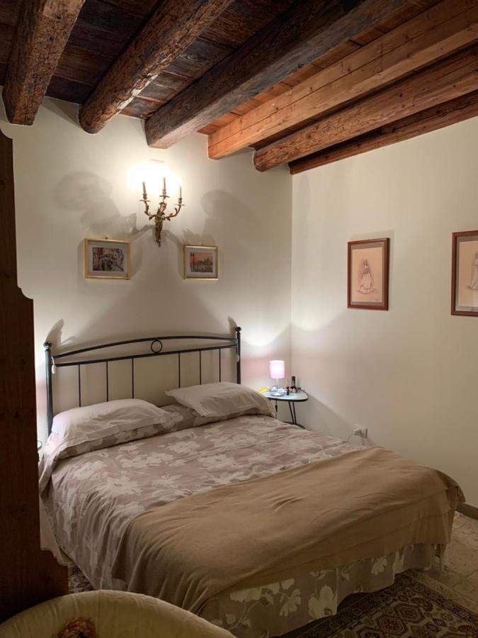 Luna Di Miele Apartment Venesia Bagian luar foto