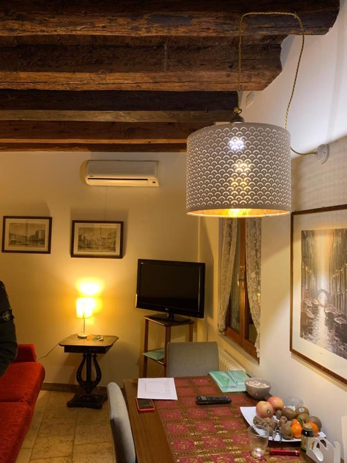 Luna Di Miele Apartment Venesia Bagian luar foto