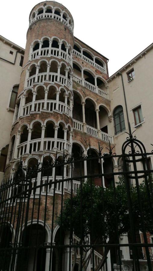 Luna Di Miele Apartment Venesia Bagian luar foto